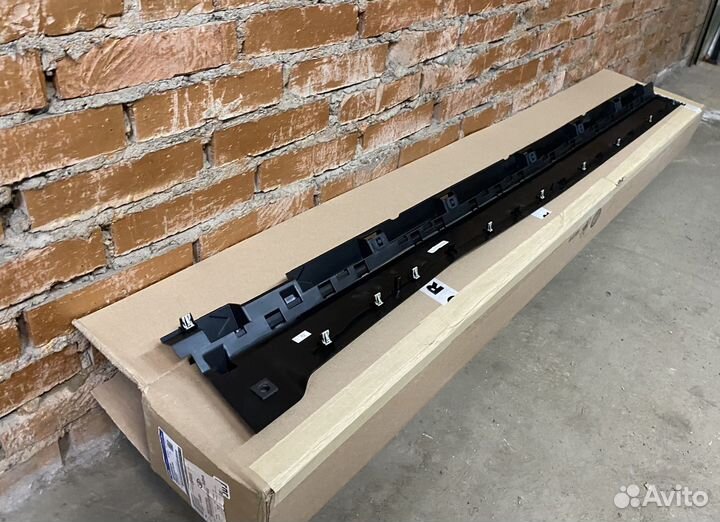 Накладка порога правая Ford Explorer 5 U502