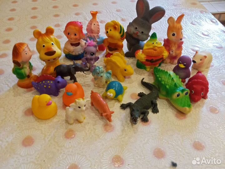 Резиновые и пластиковые детские игрушки