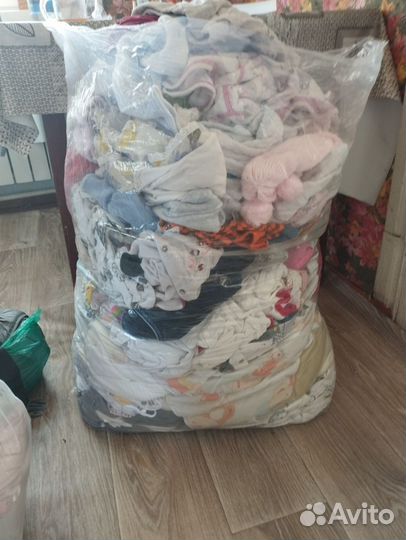 Огромный пакет вещей на девочку до года