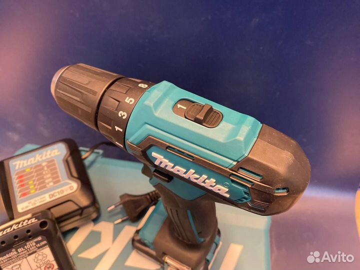 Аккумуляторная дрель-шуруповерт Makita DF333D