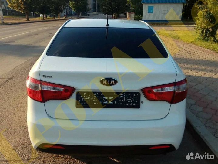 Задний бампер Kia Rio 3 Белый