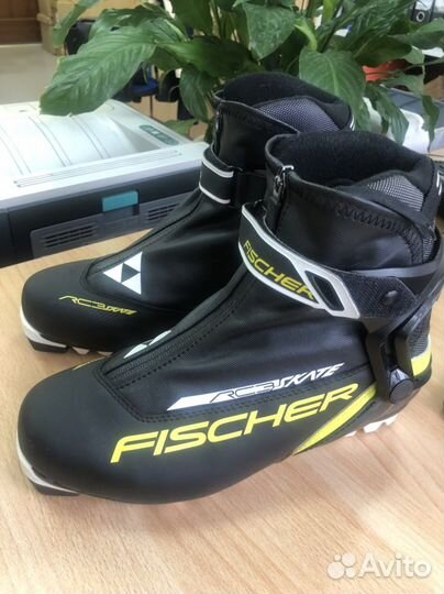 Лыжные ботинки Fischer NNN RC3 Skate S15615