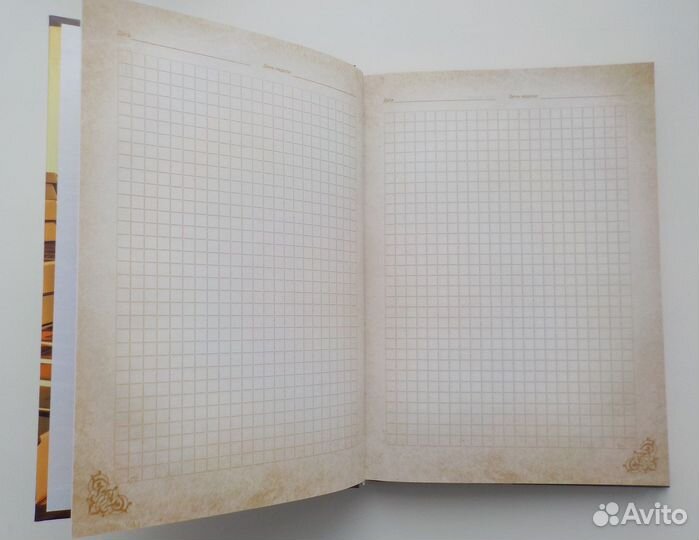 Ежедневник новый недатированный, блокнот с 8 марта