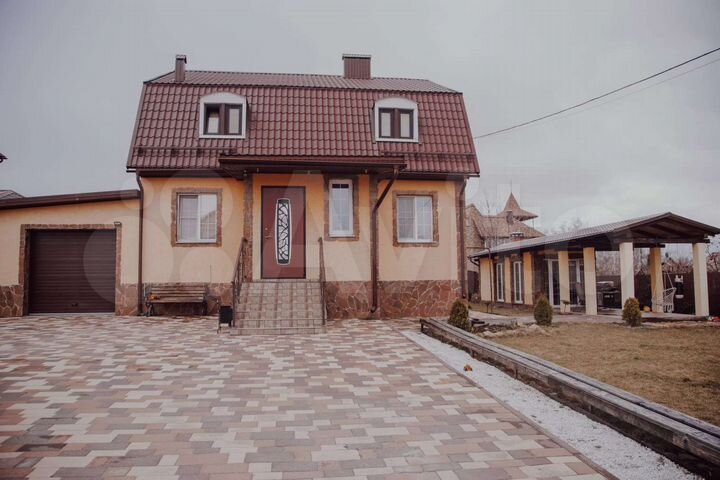 Дом 212 м² на участке 10 сот.