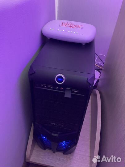 Игровой компьютер с монитором