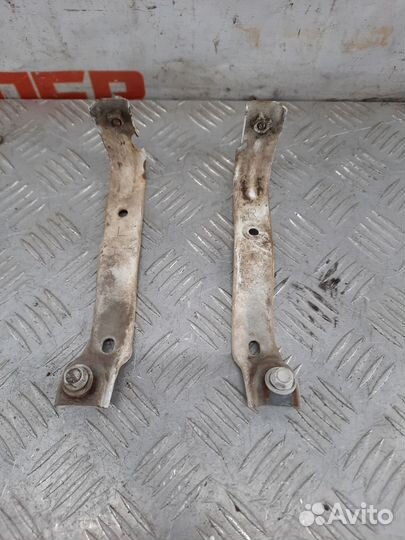 Крепление крыла переднего Мазда Атенза GG