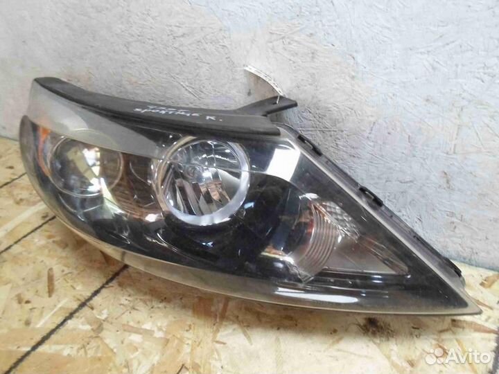 Фара правая Kia Sportage
