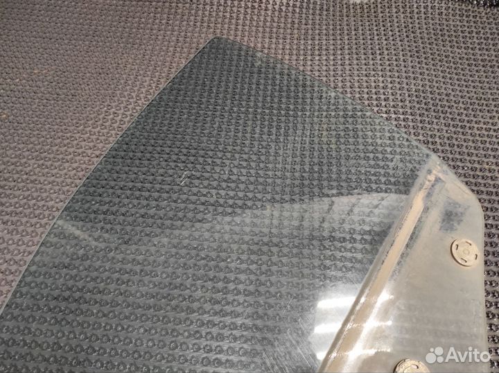 Стекло переднее левое Toyota Carina ED ST200