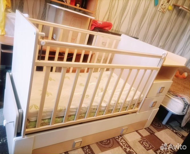 Детская кроватка транформер с маятником