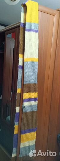 Длинный вязаный шарф