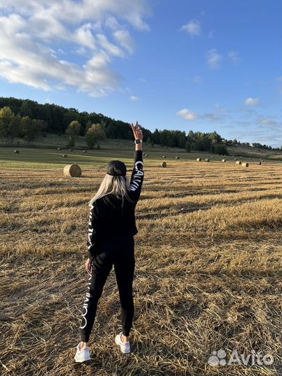 Calvin klein костюм женский