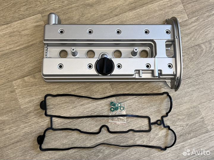 Клапанная крышка Шевроле Каптива 2.4 алюминиевая