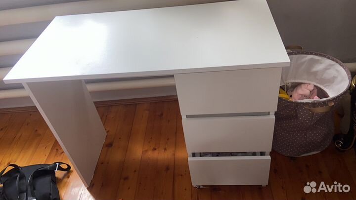 Письменный стол