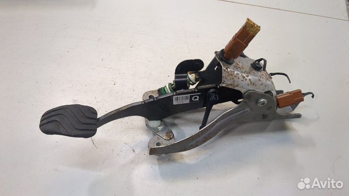 Педаль сцепления Renault Kadjar