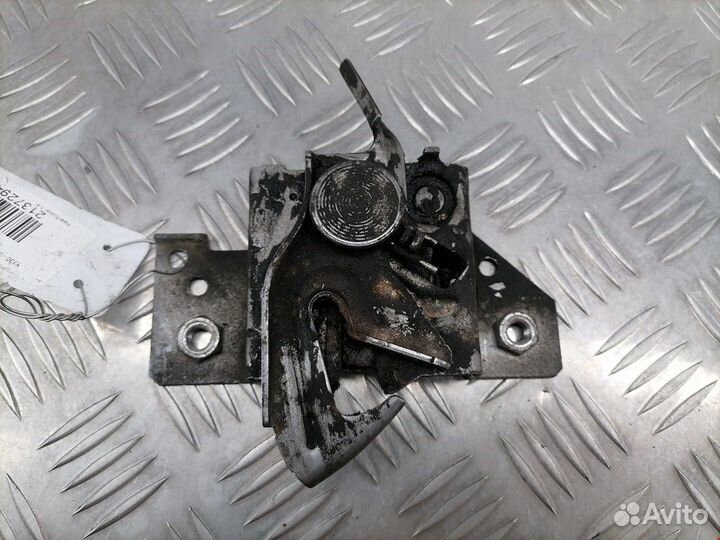 Замок капота для Ford Fusion 1300444