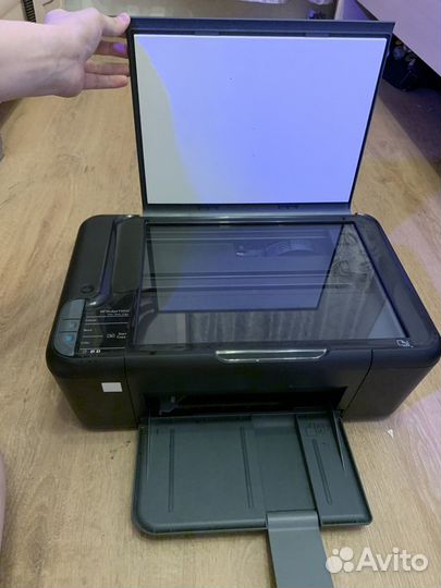 Принтер HP deskjet f2423