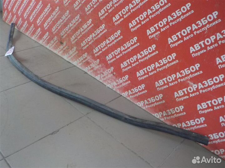 Уплотнитель капота LADA Largus Универсал KS0Y5L