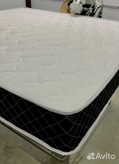 Матрас двуспальный 140х200