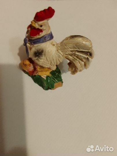 Статуэтка петушок