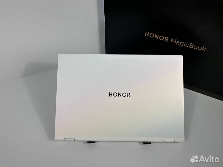 Honor MagicBook Pro 16 Ultra 7 32GB 1 TB RTX4060