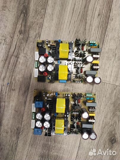 Импульсный двуполярный обратноходовой блок питания