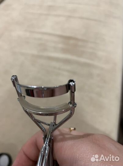 Керлер (щипцы для завивки ресниц)