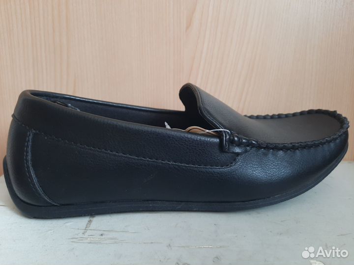 Мокасины для мальчиков новые