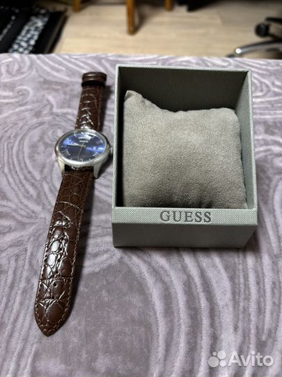 Часы мужские Guess W0792G1