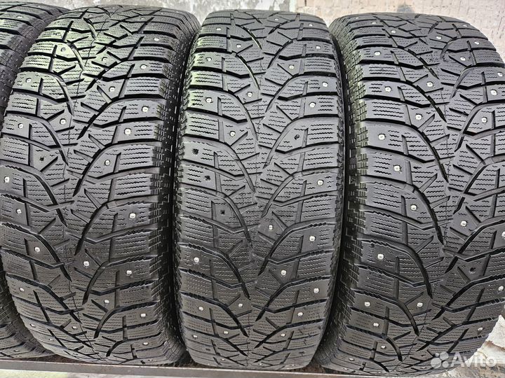 Bridgestone Blizzak Spike-02 205/60 R16 92T