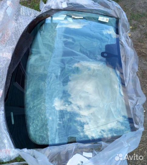 Лобовое стекло на volkswagen tiguan