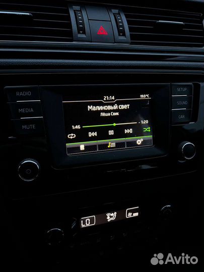 Магнитола swing 2 Skoda Rapid