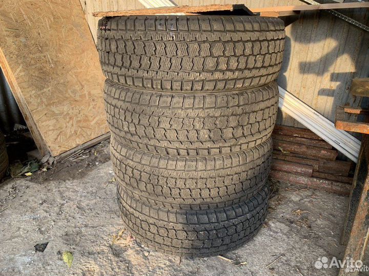 Goodyear Wrangler IP/N 235/60 R18