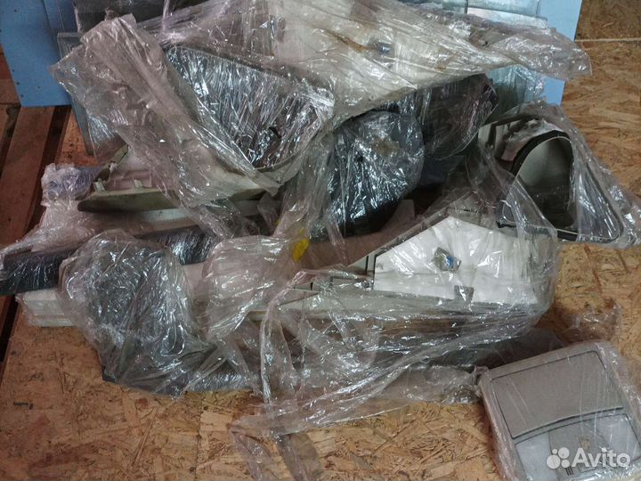 Пластик салона Teana j32