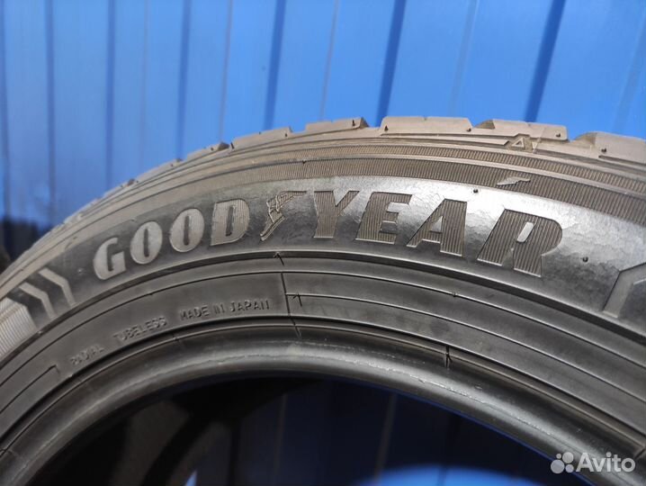 Goodyear EfficientGrip SUV 235/55 R18