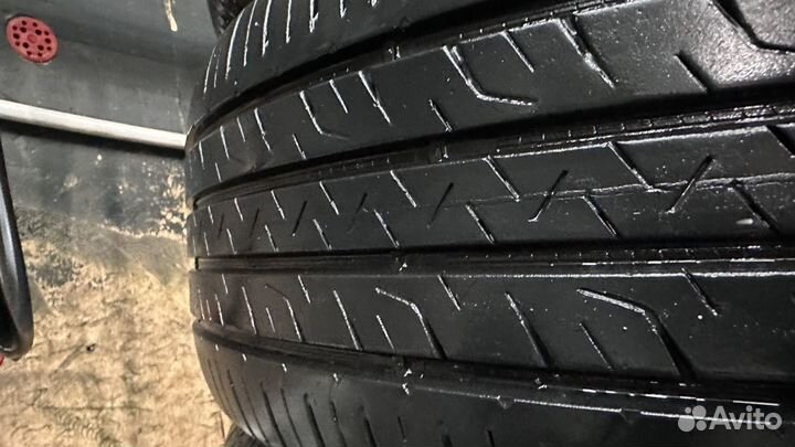 Goodyear EfficientGrip Performance SUV 225/55 R19 33V