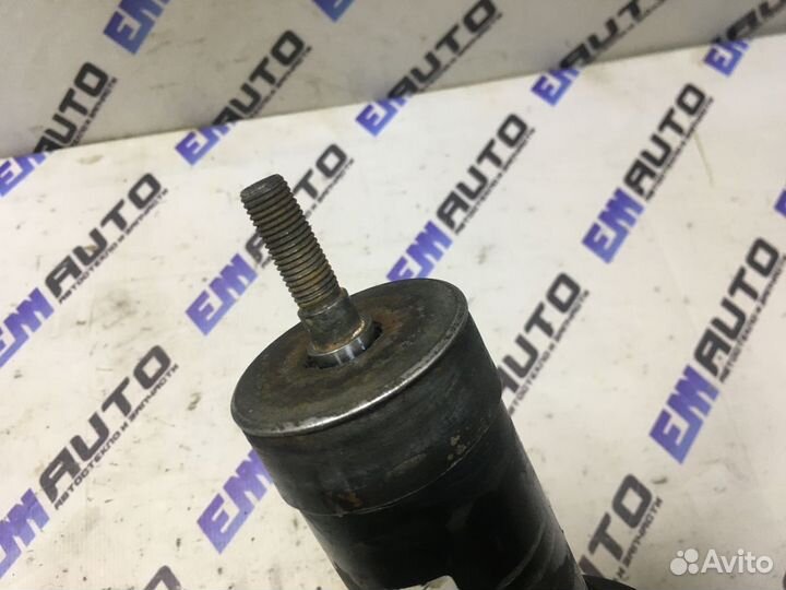 Амортизатор передний правый бмв 730D F01 седан