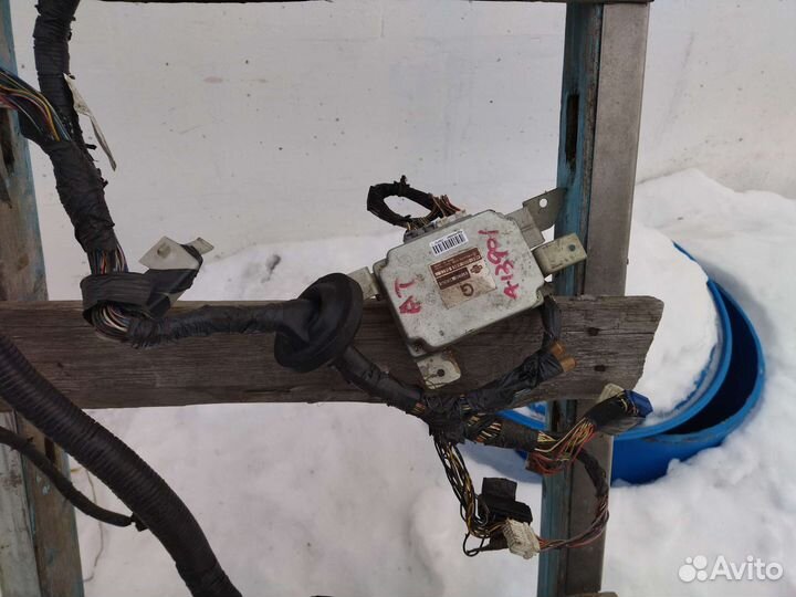 Проводка двигателя Ниссан Альмера н16