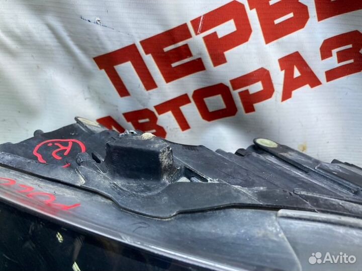 Фара передняя правая Volkswagen Polo 2011-2020