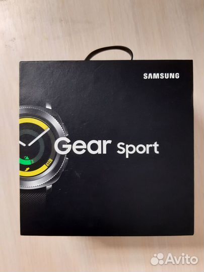 Смарт часы Samsung gear sport