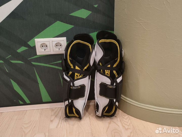 Хоккейные наколенники. 4,8-5,2 (142см-157см)