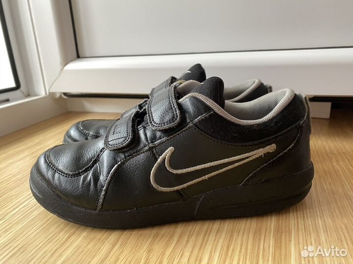 Кроссовки nike р35