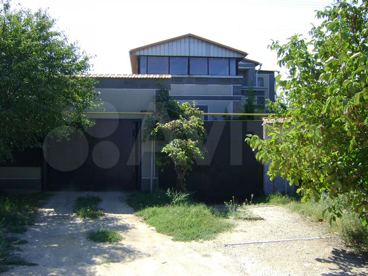 Дом 275 м² на участке 20 сот.