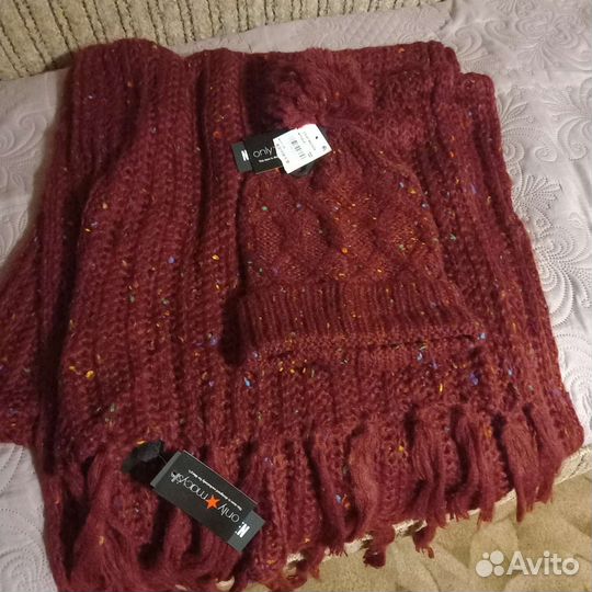 Женский шарф и шапка