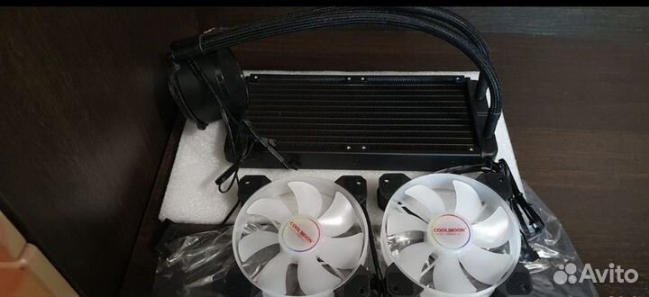Система водяного охлаждения процессора новая