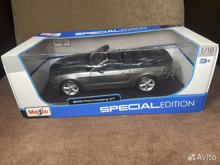 Модель 2010 Ford Mustang GT