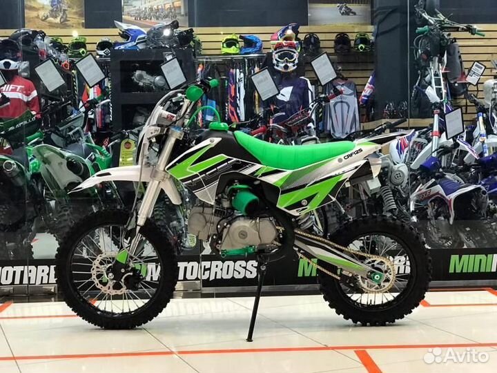 Мотоцикл racer RC-CRF125 start