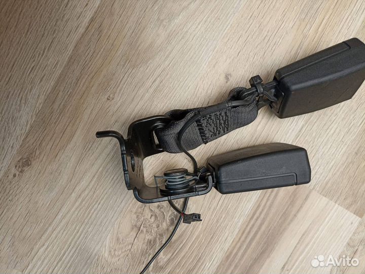 Замок ремня безопасности задний BMW X3 G01 2018