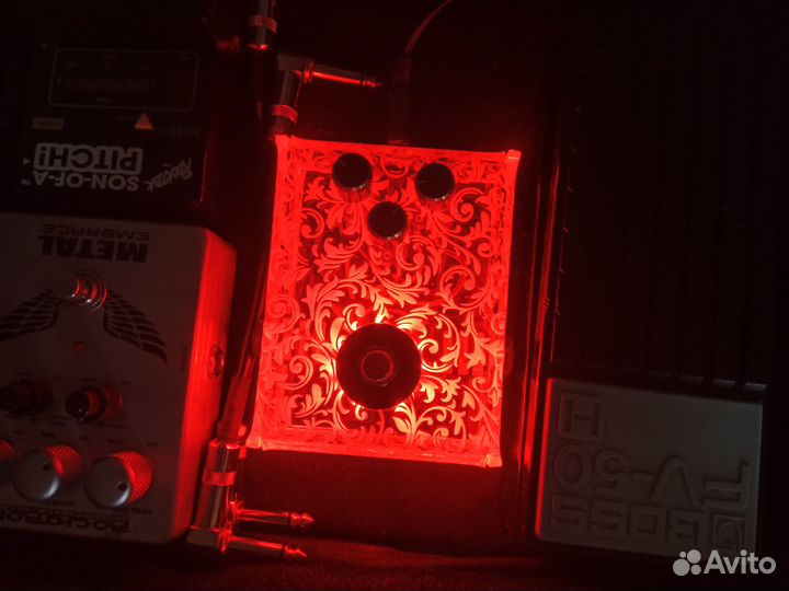 Педаль эффектов deep blue delay custom