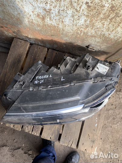 Фара левая volkswagen tiguan 2