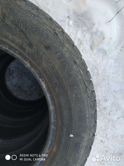 Gislaved Nord Frost 5 215/65 R16 102T